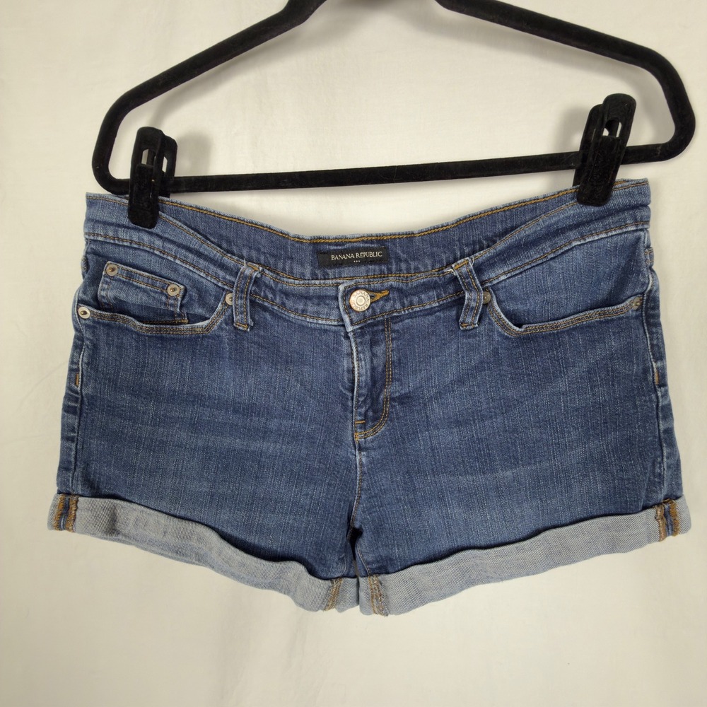 Banana Republic Factory Classic Cuffed Hem Short - Women's‎ 31/12
